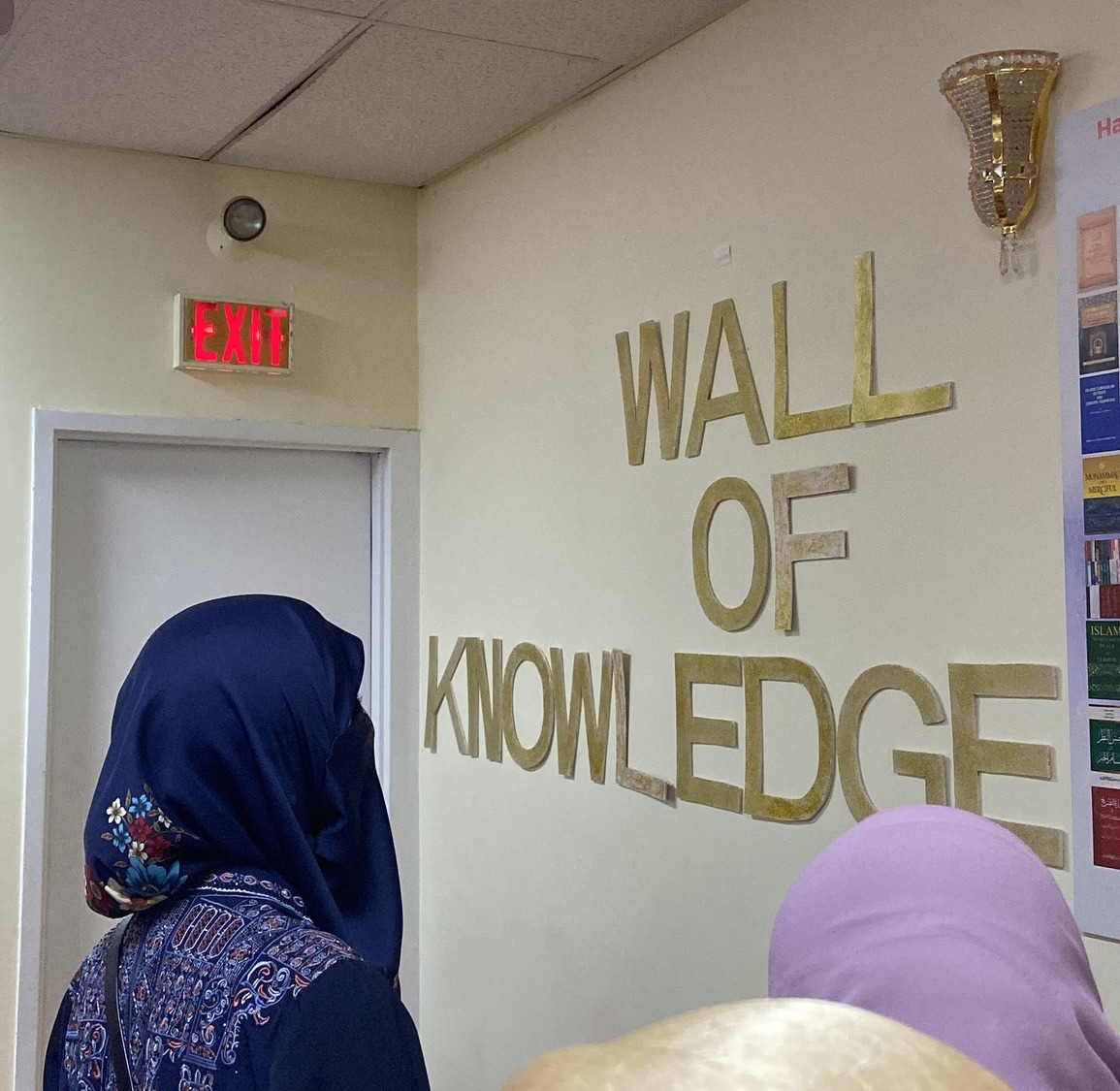Wall-of-Knowledge-inaugurated-by-Dr-Ghazala-Qadri-An-Nasiha-Camp-Canada-2024_9