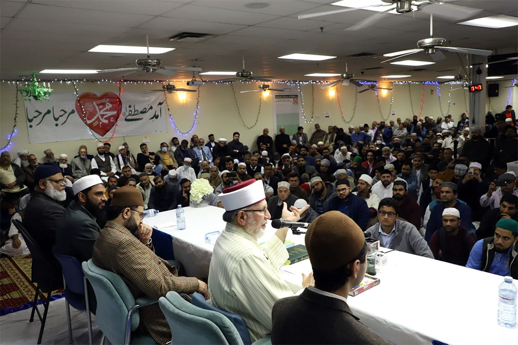 Canada: Shaykh-ul-Islam addresses spiritual gathering