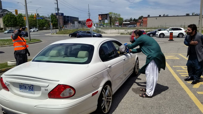MMCC and MQI Canada hold Eid-ul-Fitr Drive-Thru Lunch